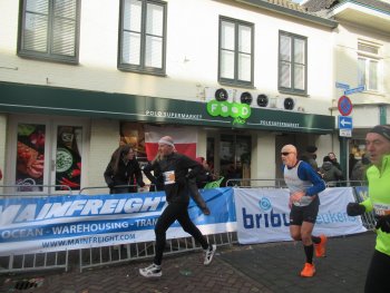 André Blok (59) loopt de zware Montferlandrun.
